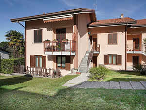 Cottage in Porto Valtravaglia