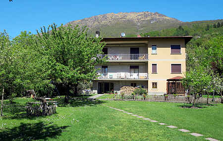 Apartment in Carlazzo