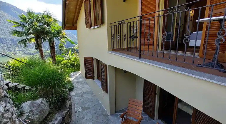 Feriebolig i Carlazzo