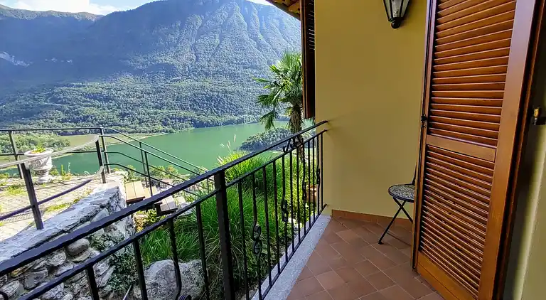 Feriebolig i Carlazzo