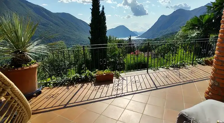 Feriebolig i Carlazzo