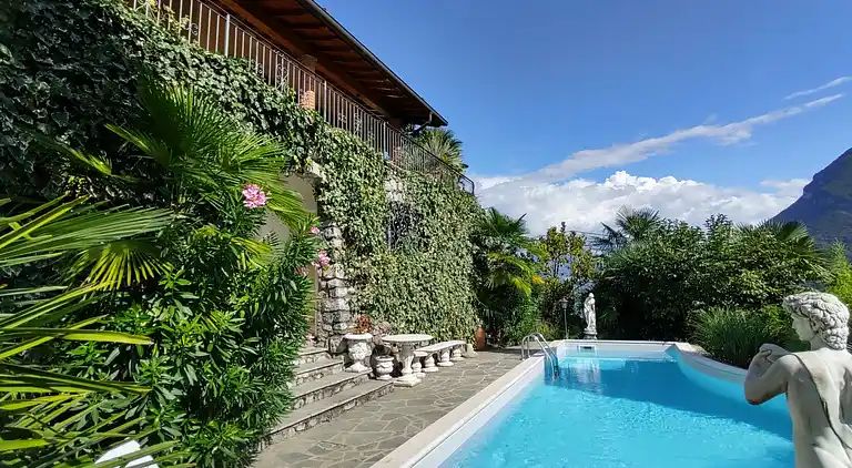 Feriebolig i Carlazzo