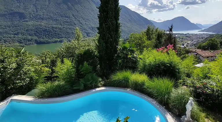 Feriebolig i Carlazzo