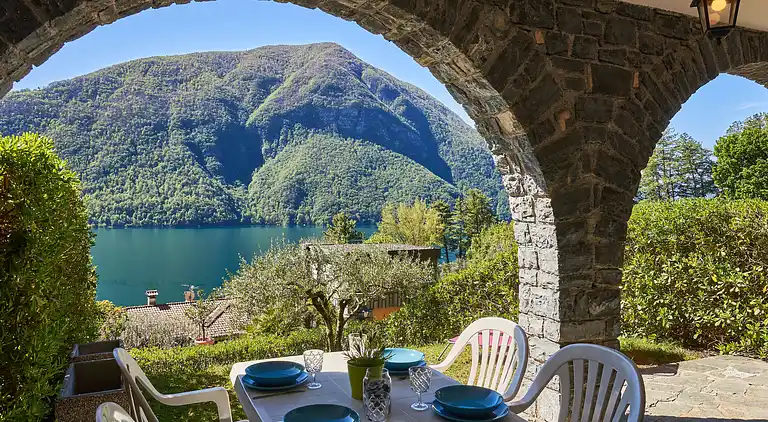 Feriebolig i Cressogno