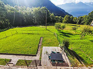Cottage in Binio