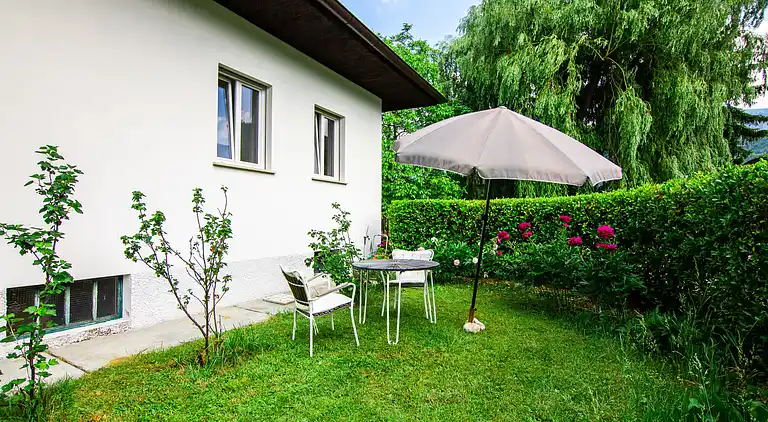 Semesterbostad i Calceranica al Lago