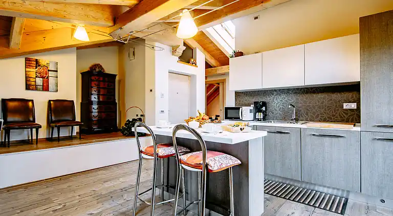 Feriebolig i Calceranica al Lago