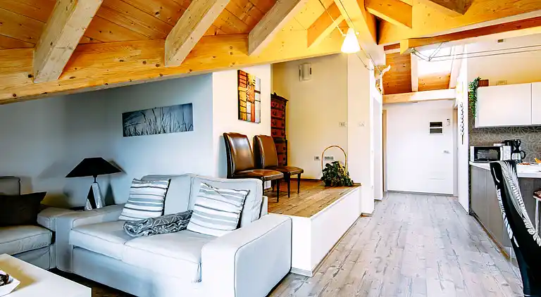 Feriebolig i Calceranica al Lago