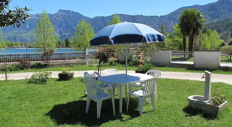 Semesterbostad i Calceranica al Lago