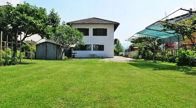 Semesterbostad i Calceranica al Lago