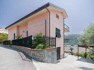 Hytte i Casarza Ligure