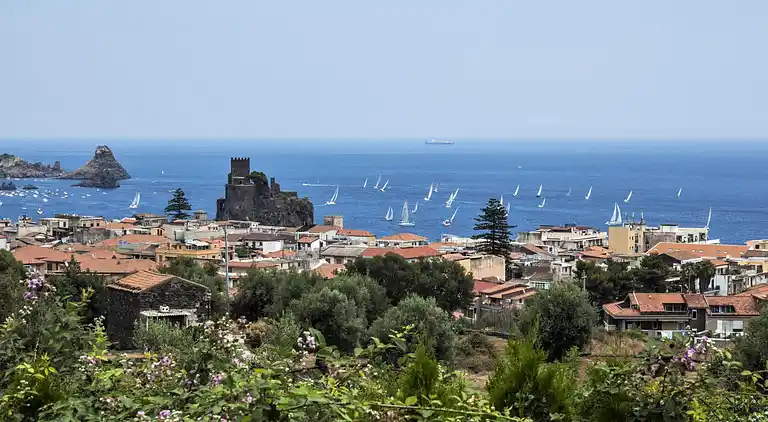 Feriebolig i Aci Castello