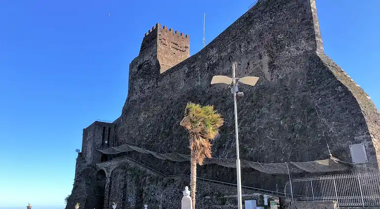 Feriebolig i Aci Castello