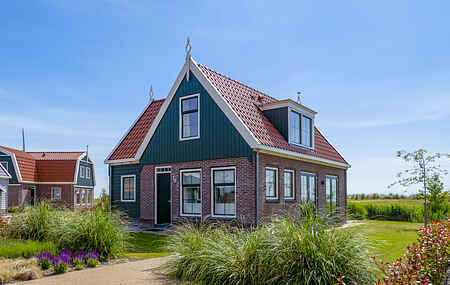 Villa in Uitdam