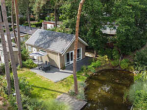 Dorpshuis in Bosgebied Hoenderloo