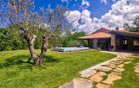 Cottage in Hrastovlje