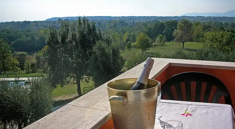 Villa con 2 camere da letto e giardino privato con  barbecue