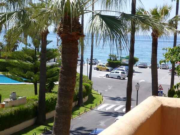 Apartment 80 m from the beach