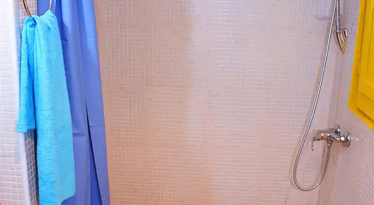 Beautiful, &amp; unique flat close to the beach