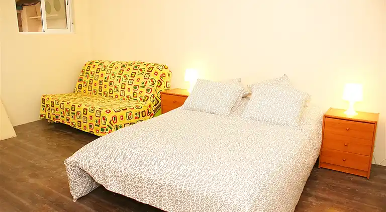 Beautiful, &amp; unique flat close to the beach