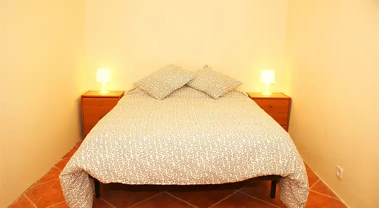 Beautiful, &amp; unique flat close to the beach