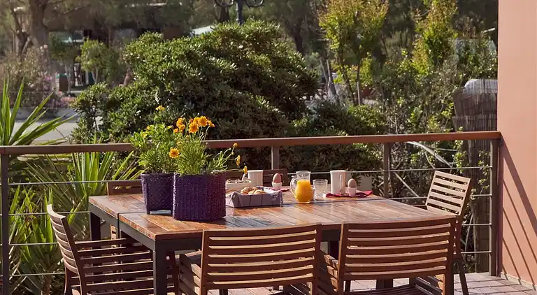 "The House By The Sea" beachfront villa with pool up 9 pers.