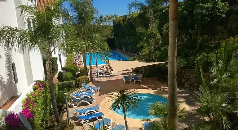 Puerto Banus, heated pool &amp; free Wi-Fi