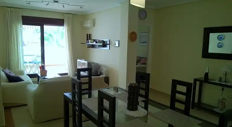 Puerto Banus, heated pool &amp; free Wi-Fi