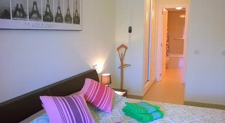 Puerto Banus, heated pool &amp; free Wi-Fi