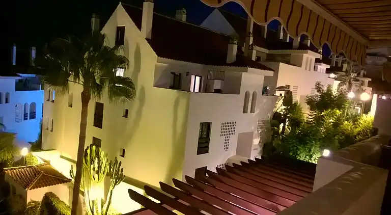 Puerto Banus, heated pool &amp; free Wi-Fi