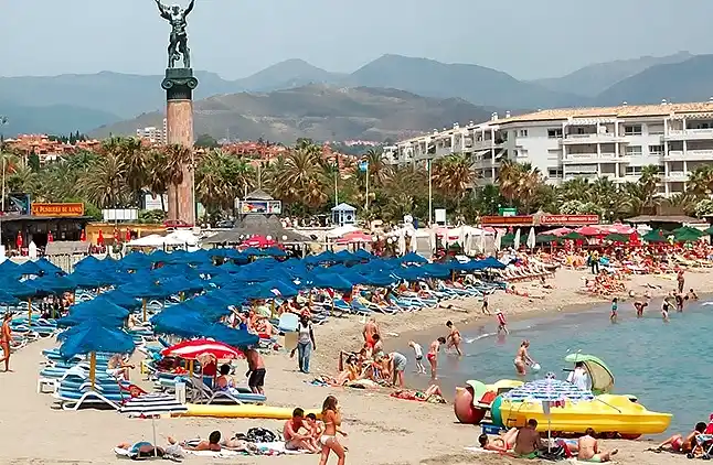 Puerto Banus, heated pool &amp; free Wi-Fi