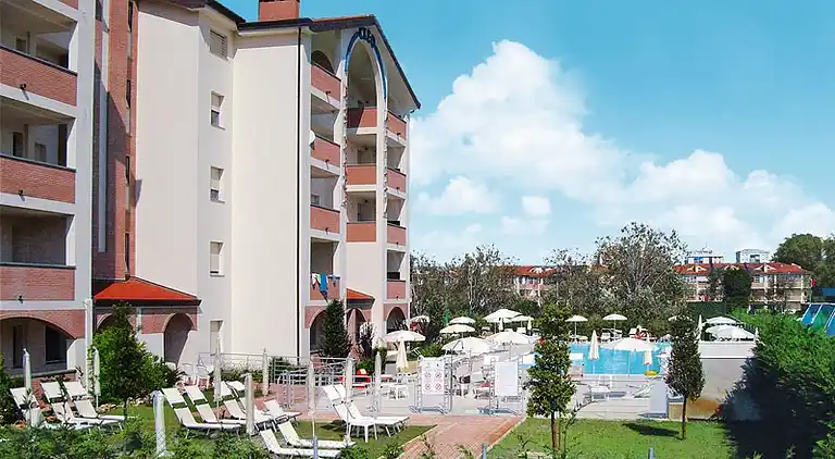 Apartment for 5 with pool at the Adriatic Coast 