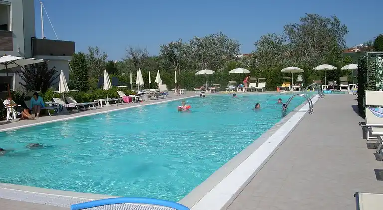 Apartment for 5 with pool at the Adriatic Coast 