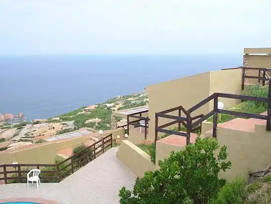 Villa Belvedere – Villa with sea view and swimming