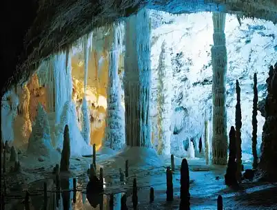 RENTING TAVERN in CONERO RIVIERA