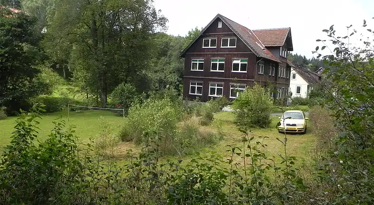 big villa at river oker13