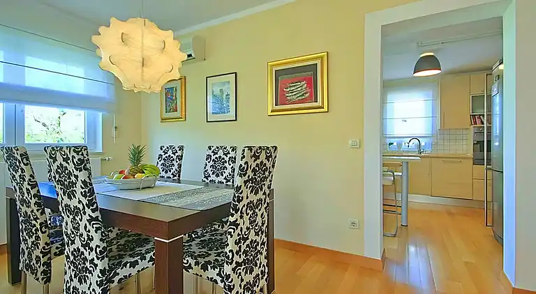 Holiday home in Mihatovići