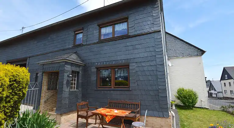 Holiday home in Mastershausen