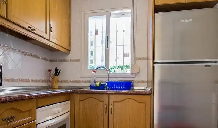 WIFI Aircon BBQ Sat TV Walking distance to beach