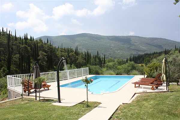 Villa Petra con piscina