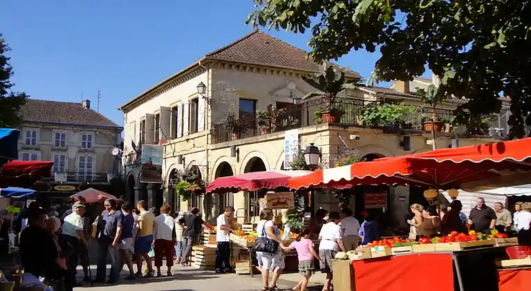 Holiday home in Puy-l'Évêque