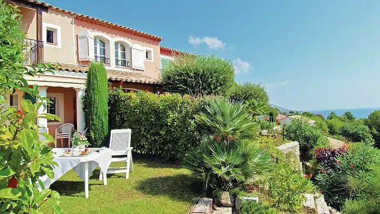Apartment in Saint-Raphaël