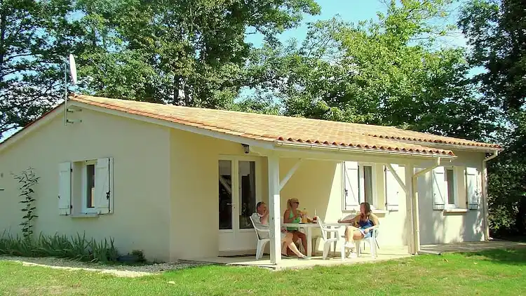 Holiday home in Brossac