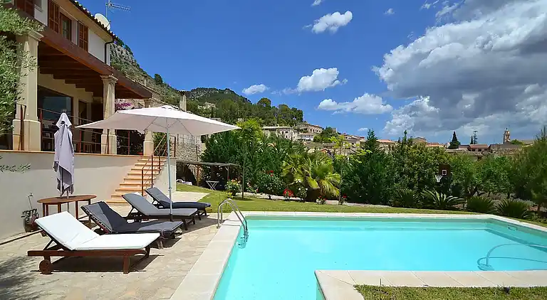 Manor house in Caimari