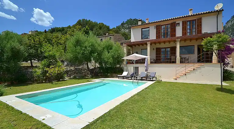 Manor house in Caimari