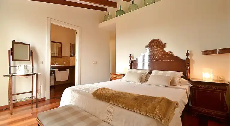 Manor house in Caimari