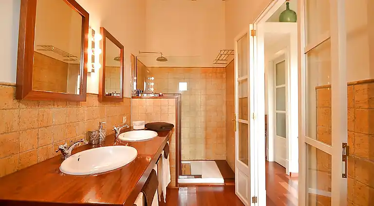 Manor house in Caimari