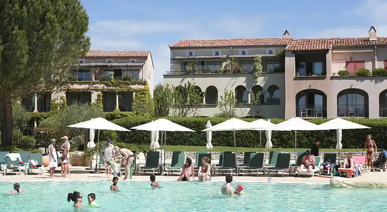 Holiday home in Vernègues