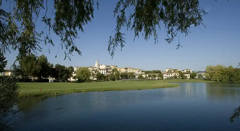 Holiday home in Vernègues