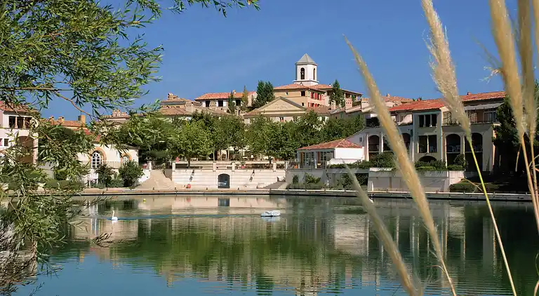 Apartment in Vernègues